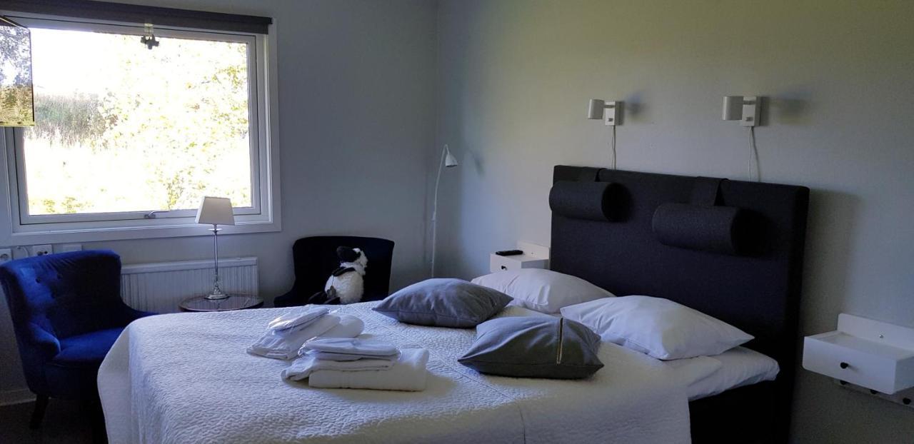 Bed And Breakfast Fyra Haestar Rattvik Ngoại thất bức ảnh