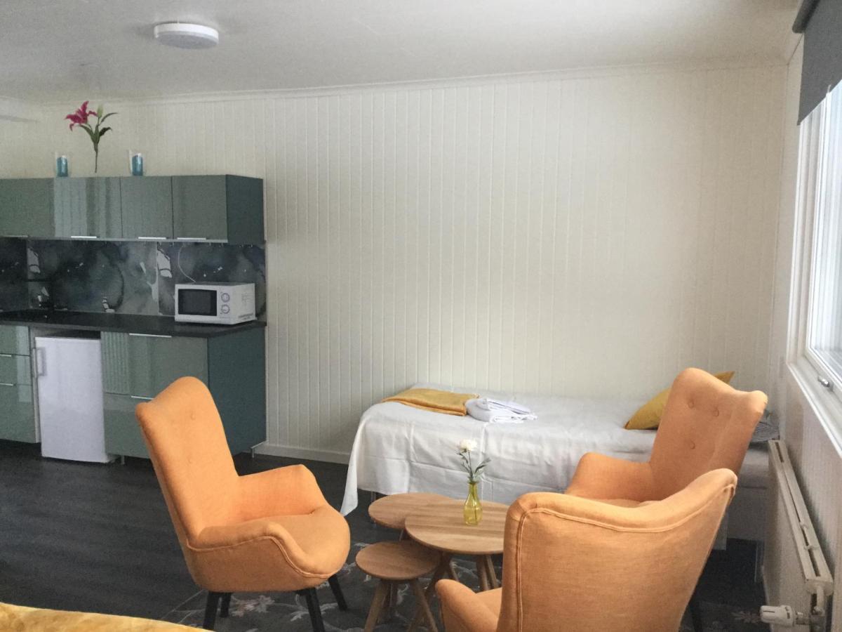 Bed And Breakfast Fyra Haestar Rattvik Ngoại thất bức ảnh