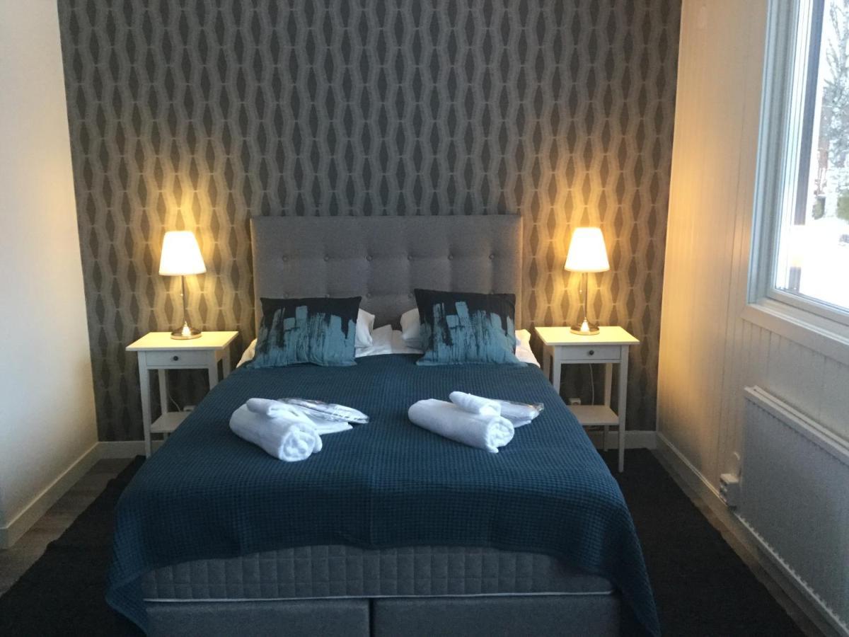 Bed And Breakfast Fyra Haestar Rattvik Ngoại thất bức ảnh